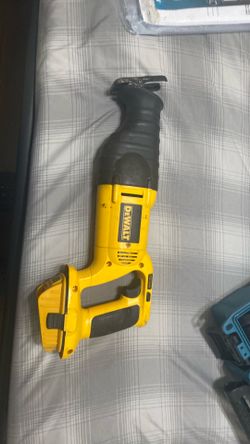 Dewalt 18 volt saw zall with 20volt adapter