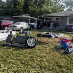 YARD SALE 
