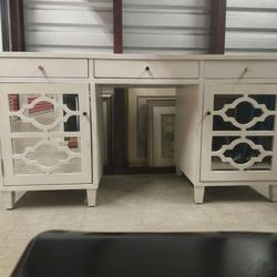 WHITE DESK WITH DECORATIVE DOORS- PROJECT PIECE