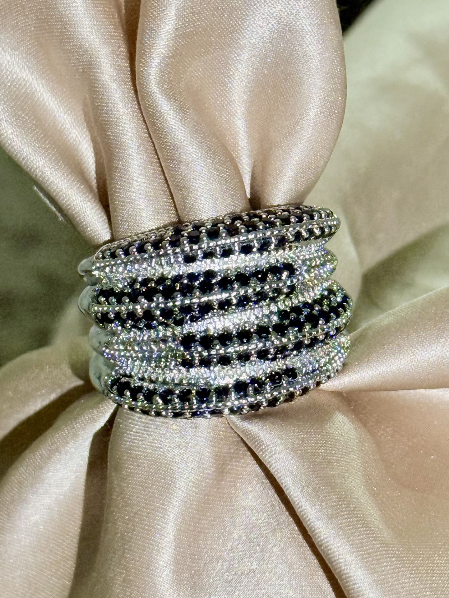 NWOT Silver Tone Multi Layer Stacking Black Onyx Cocktail Party Ring in Size 7