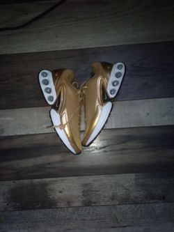 Brand new air max
