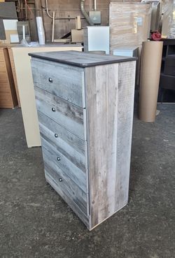 Cajoneras, Chest