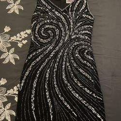 Hailey Logan By Adrianna Papell Dress Size 5/6