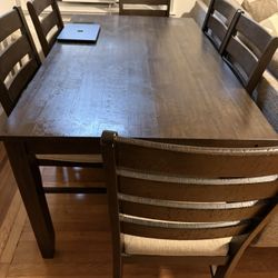 Solid Hardwood Table And 6 Chairs