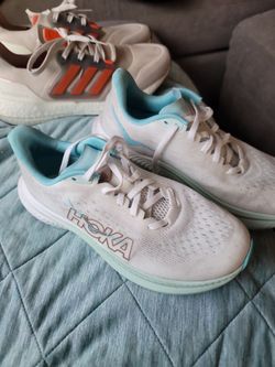 Tenis Hoka  size 8