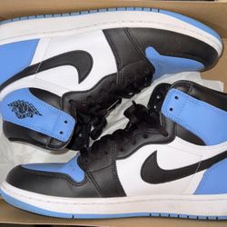 Jordan 1 UNC toe 