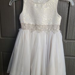 Girls Sleeveless Gold Dress