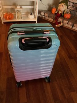 24” Cotton candy suitcase - Turlock
