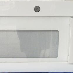 GE Over The Range Microwave Oven 1.7 Cu. Ft.