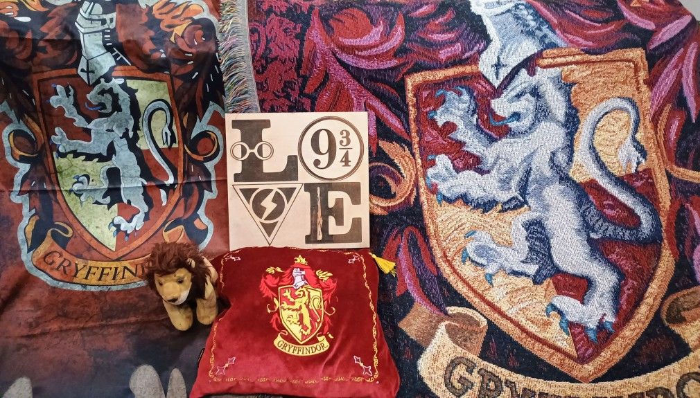 Harry Potter Stuff/ Gryffindor 