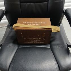 Astro Compass MK2 Canada Dominion Electric Protection Company WW2 Military Compass