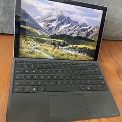 Microsoft Surface Pro 4 – 256GB SSD, i5-6300U, 16GB RAM + Keyboard & Charger