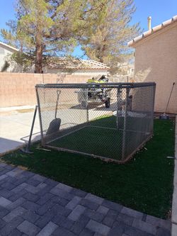 Metal dog cage/gate