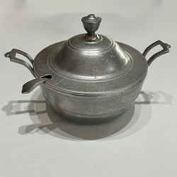 Wilton Armatale Soup Tureen