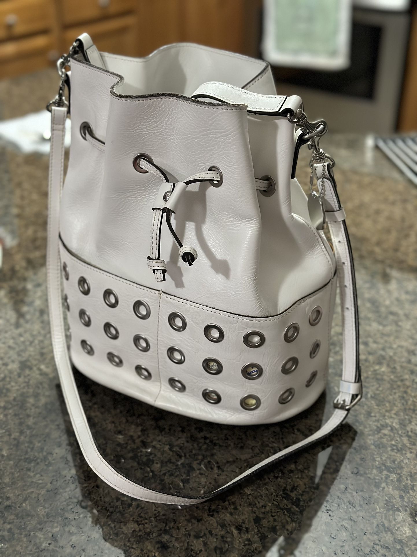 Patricia Nash White Leather Handbag