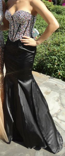 Size 6 formal dress perfect condition