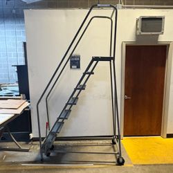 Rolling Ladder