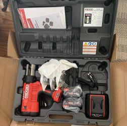 RIDGID RP 340 18V ProPress Press Tool Kit for copper pipe. w/ Jaws 1/2-1”