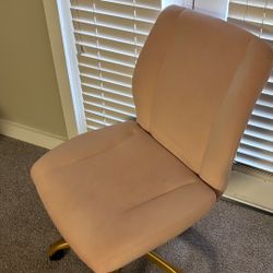 pink office chair 