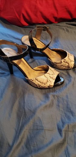 naturalizer med. heel