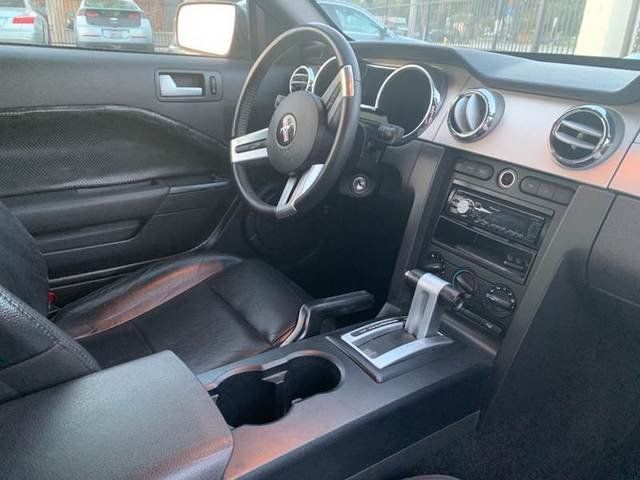 2006 Ford Mustang