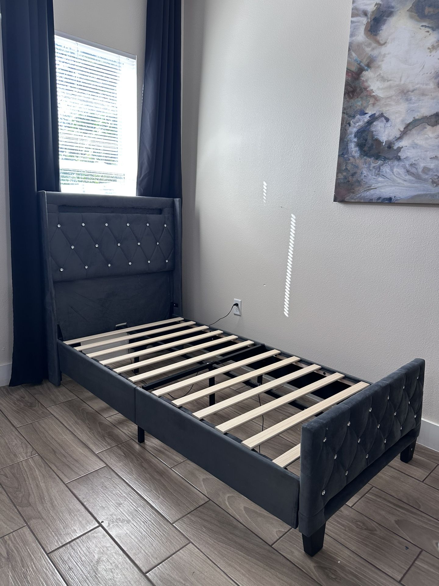 Gray Rhinestone Velvet Bed Frame (TWIN)