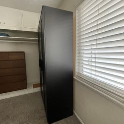 Closet Unit