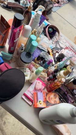 Garage sale in Soledad