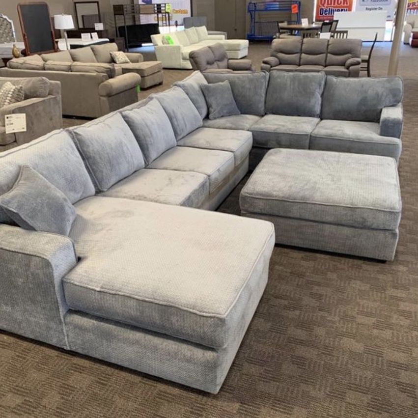 Big New Comfy Sectional Couch