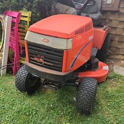 Simplicity Riding Tractor