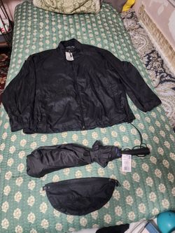 Hooded Mens Rain Coat size #XL in to go bag & umbrella both new..both for only $3