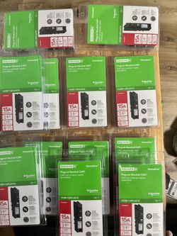 Plug-on Neutral CAFI 15A Breaker SQUARE D HOMELINE