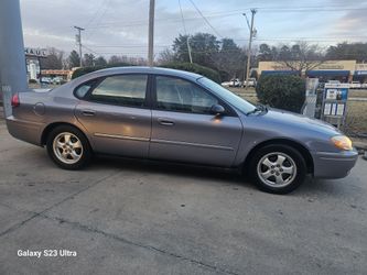 2006 Ford Taurus