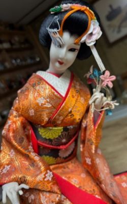 2 figurines  for Japan in the 50s... new condition