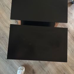 2 End Tables 