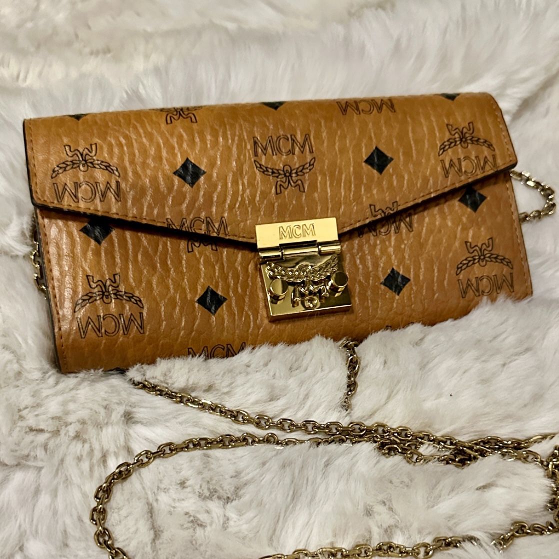 MCM Tracy Crossbody wallet 