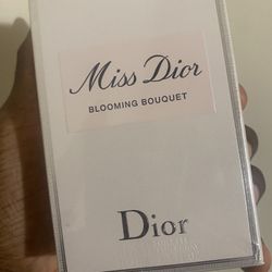 Miss Dior Blooming Bouquet