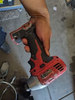 Milwaukee M18 Brushless 1/4" Impact