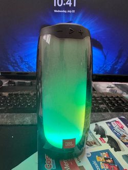 Jbl pulse 4 Bluetooth speaker