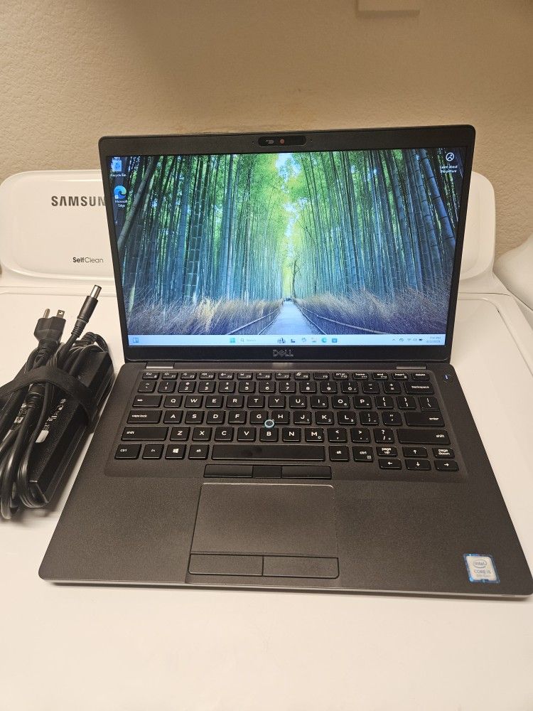 Dell Latitude 5400 14.1 Inch Screen 16 GB Ram Memory 256 GB SSD 
