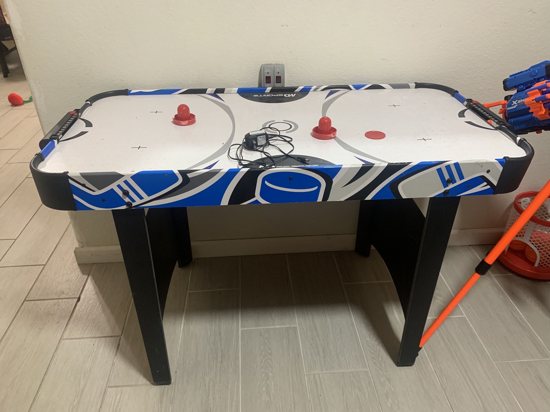 Air Hockey Table