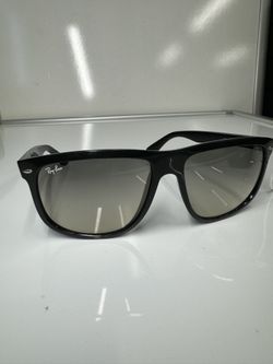 Ray Ban Sunglasses (H)