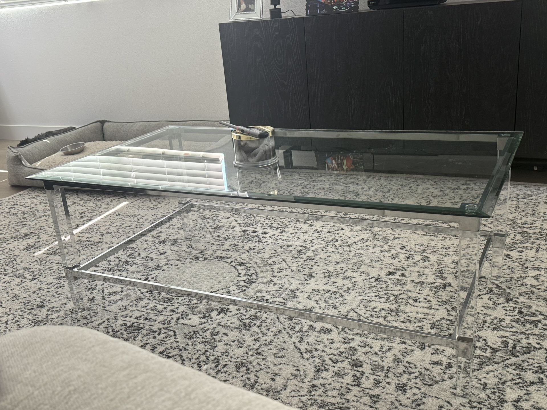 Glass/acrylic Coffee Table