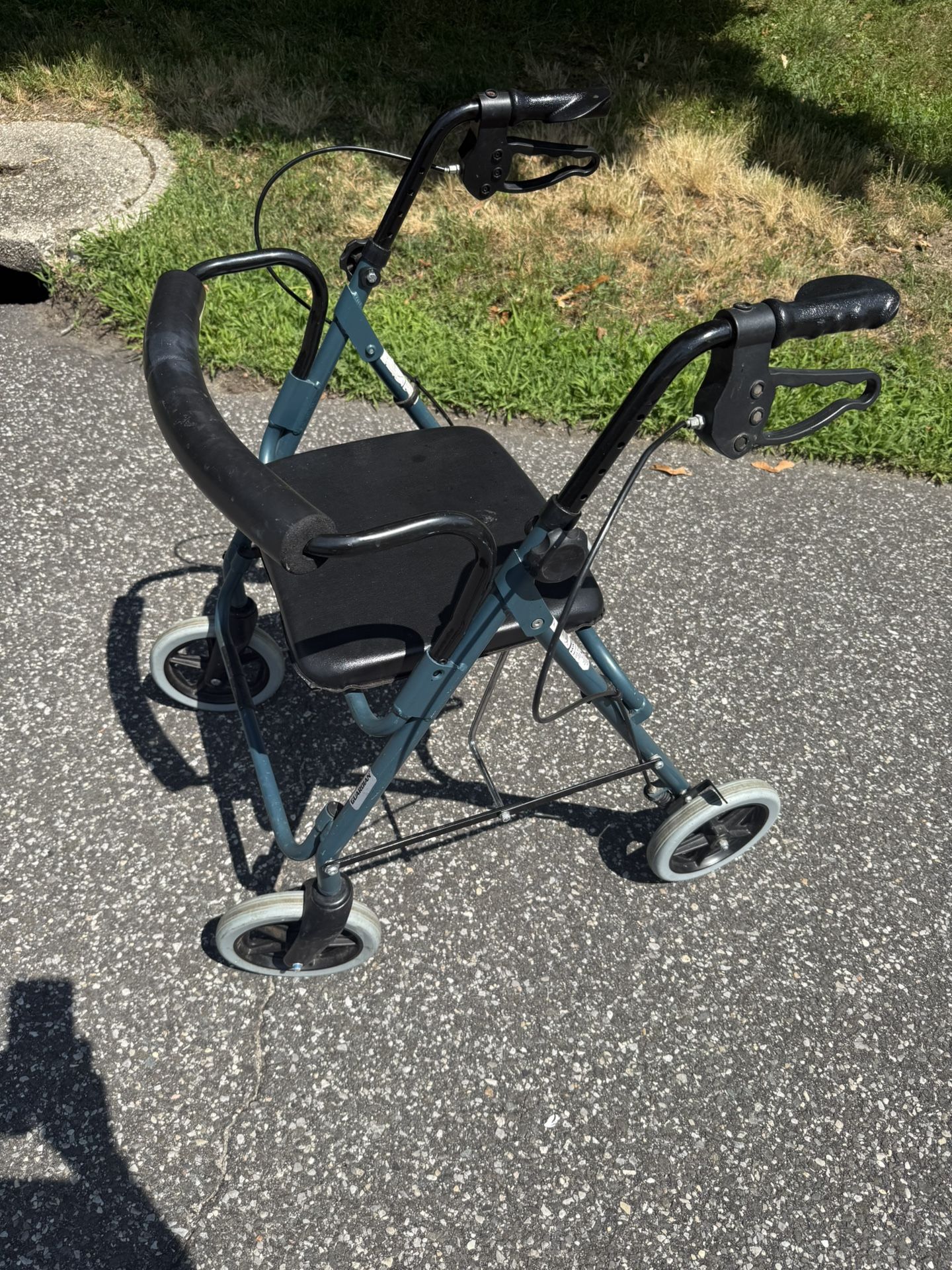 Wheels Walker With Seat And Brake