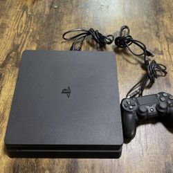 Used PS4 In Very Good Condition 