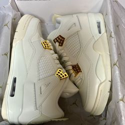 Jordan 4 Retro Metallic Gold