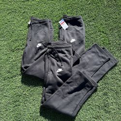 Nike Sportswear Club Fleece Men’s Sweatpants - Black / Size Large
