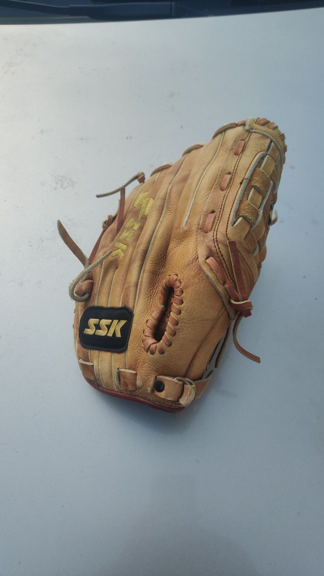 SSK baseball glove