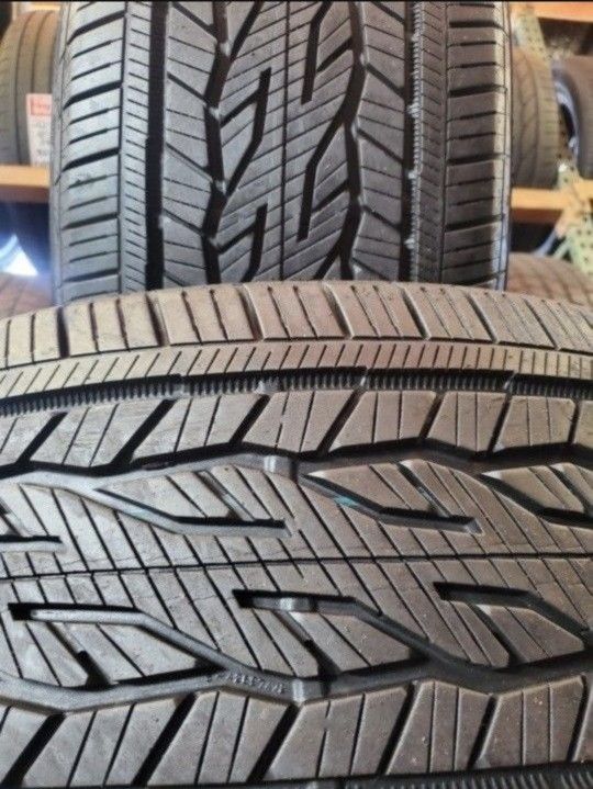 255/45/22 Continental CrossContact LX20