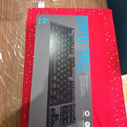 Logitech G915 TKL Keyboard